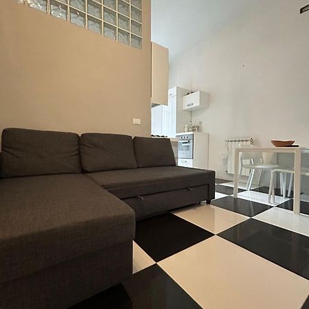 Apartamento Ampio Bilocale Sui Navigli Milano Exterior foto