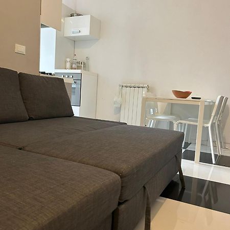 Apartamento Ampio Bilocale Sui Navigli Milano Exterior foto